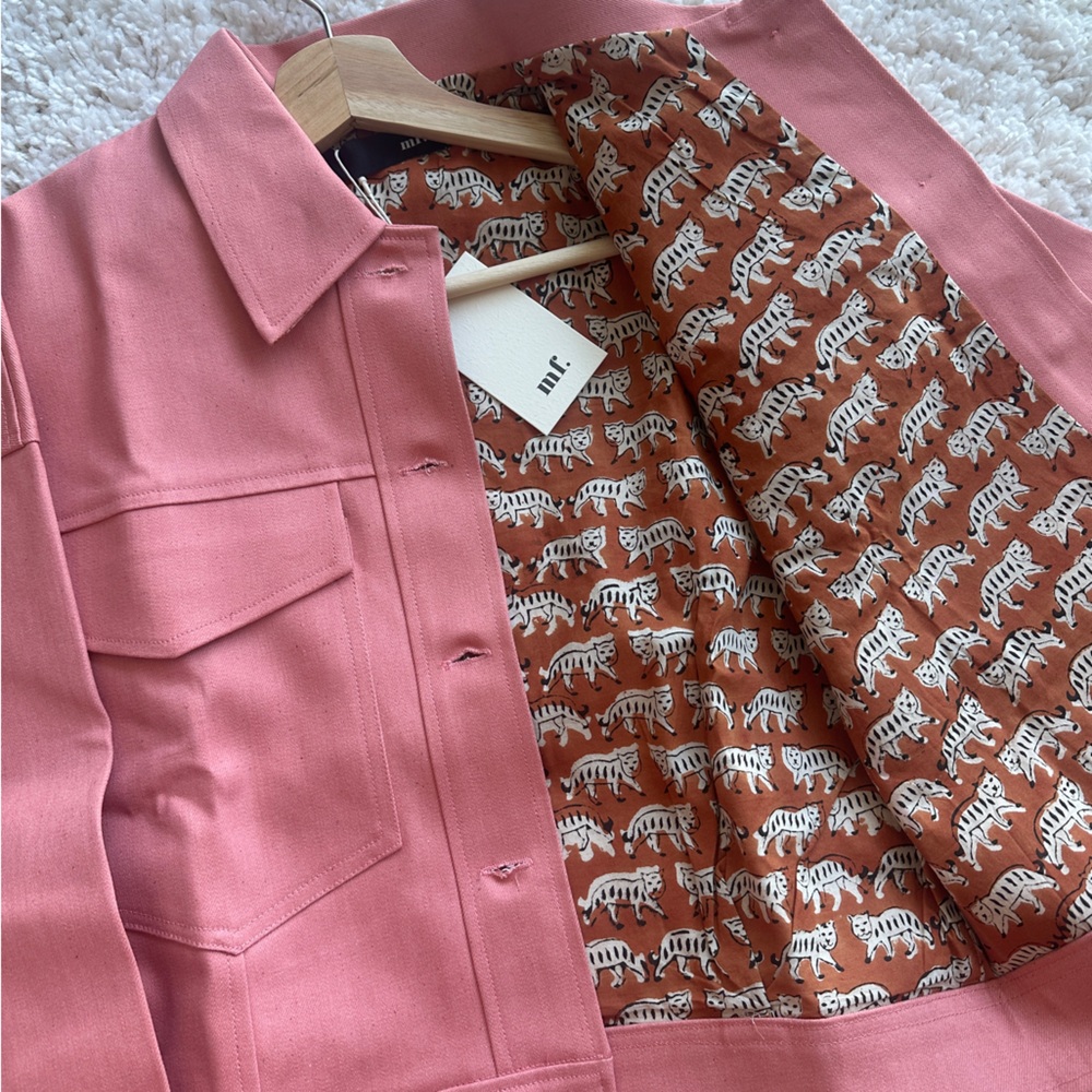 Reversible jacket in Pink color (NEW condition)